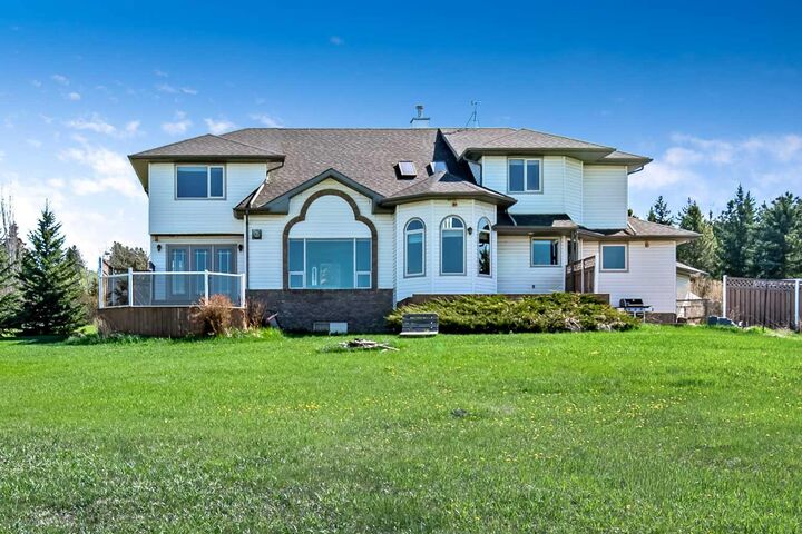 Property Photo: 322050 20 Street E AB T1S 1A2