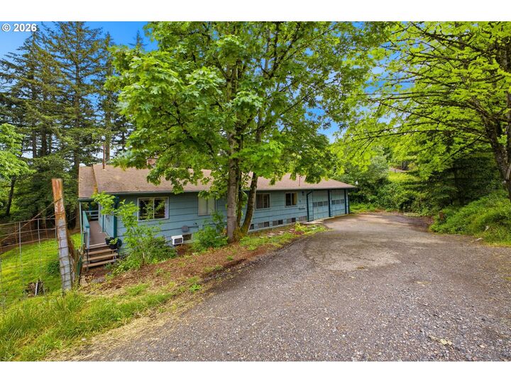 Property Photo: 15102 SE Clatsop St OR 97086