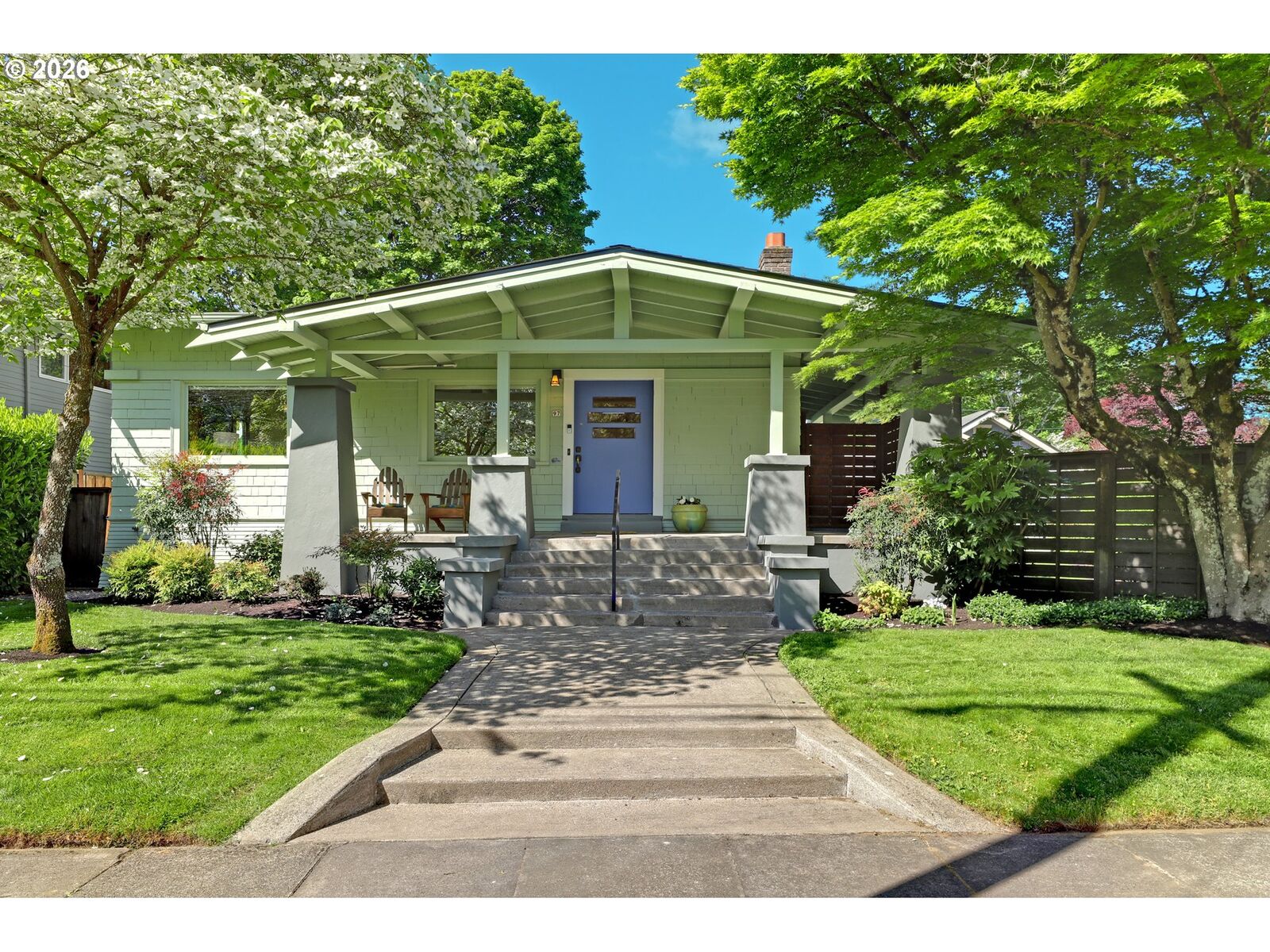 Property Photo:  97 NE Meikle Pl  OR 97213 