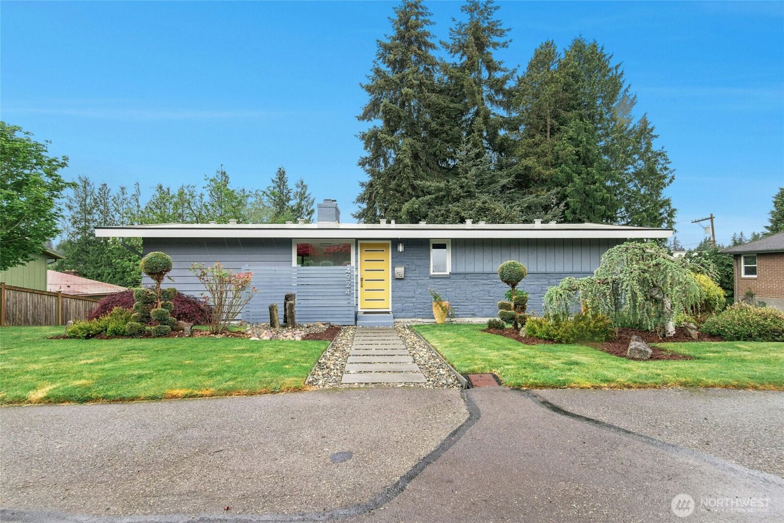 Property Photo:  4924  Wilmington Avenue  WA 98203 