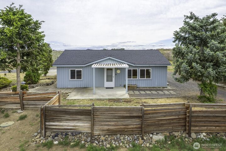 Property Photo:  11397  Dodson Road NW  WA 98823 