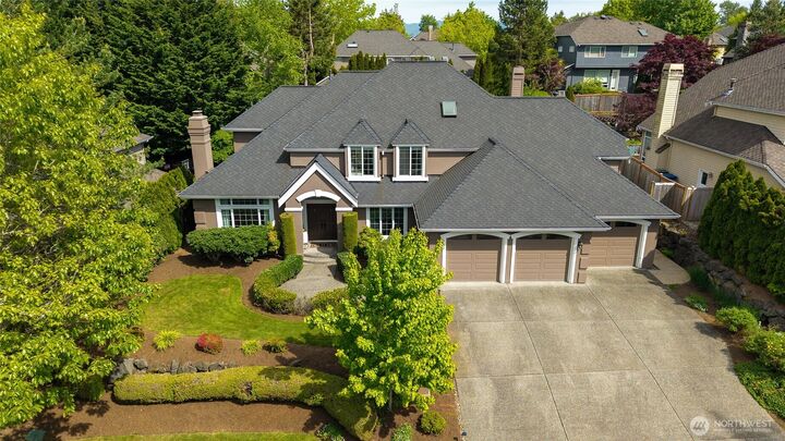 Property Photo: 1220 268th Way SE WA 98075