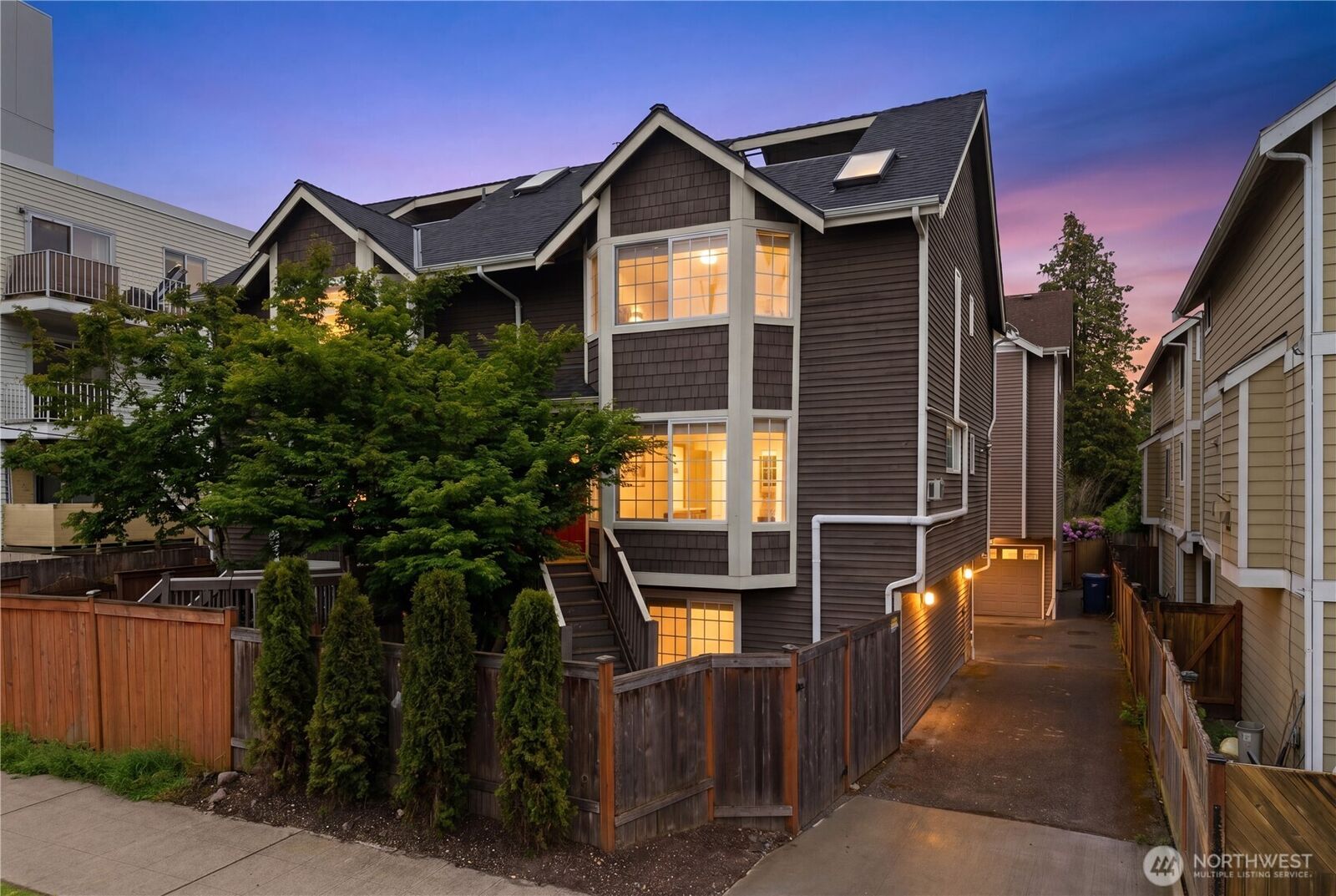 Property Photo: 11732 Greenwood Avenue N WA 98133