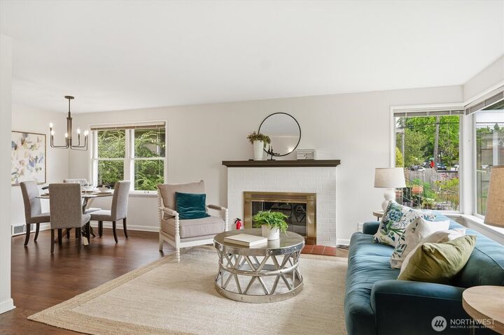 Property Photo:  6321  18th Avenue NE  WA 98115 
