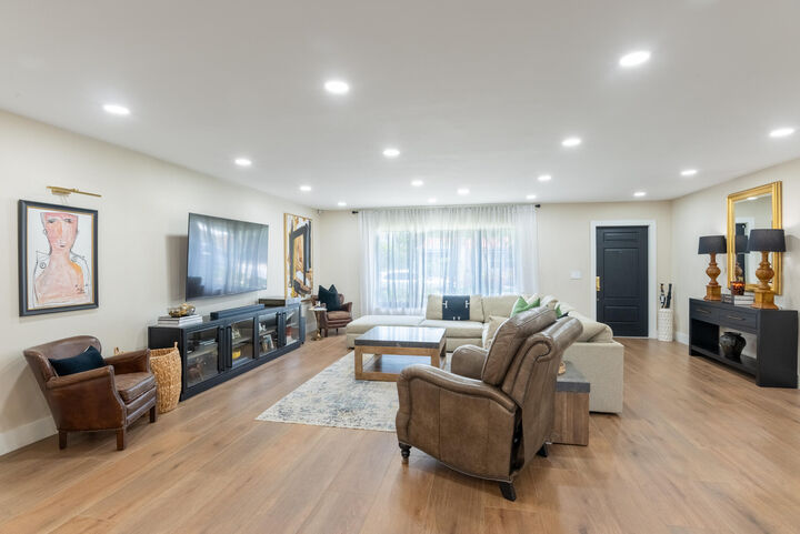 Property Photo:  335 Franklin Road  FL 33405 