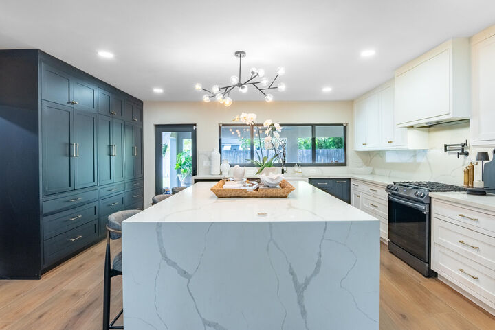 Property Photo:  335 Franklin Road  FL 33405 
