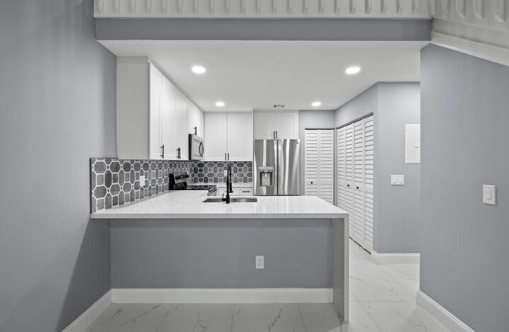 Property Photo: 7125 Sportsman Drive FL 33068