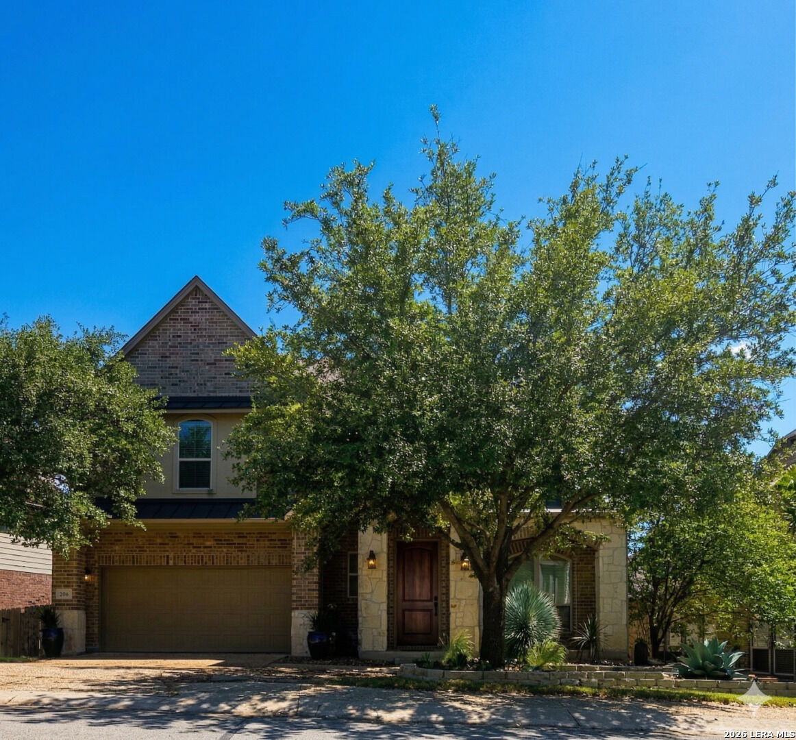 Property Photo:  206 Enchanted Hl  TX 78260 