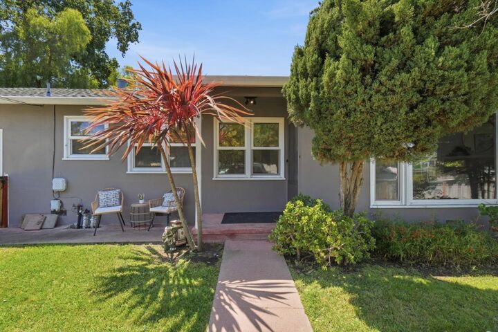 Property Photo:  1104 Ebener Street  CA 94061 