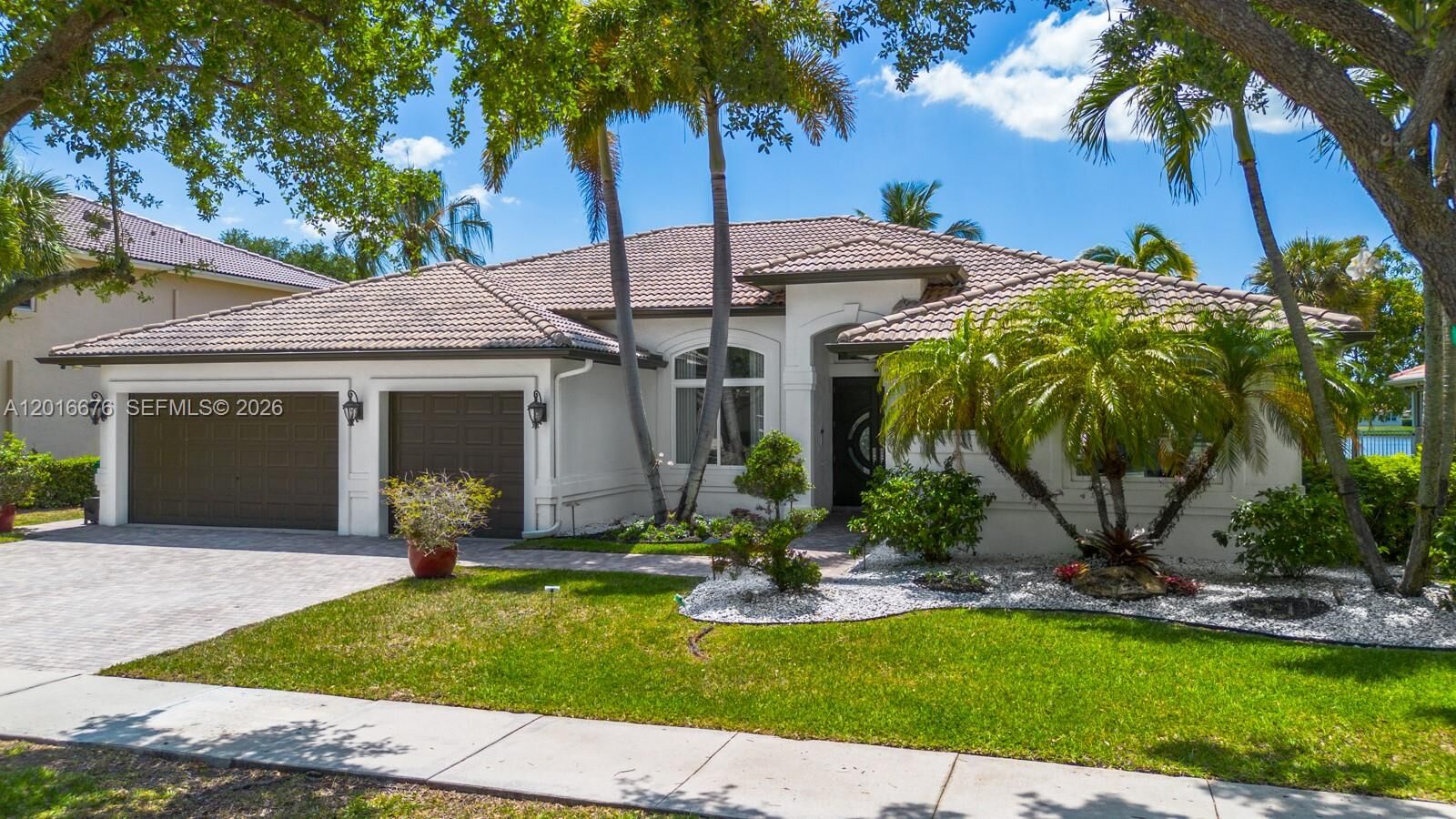 Property Photo:  5063 Sweetwater Ter  FL 33330 