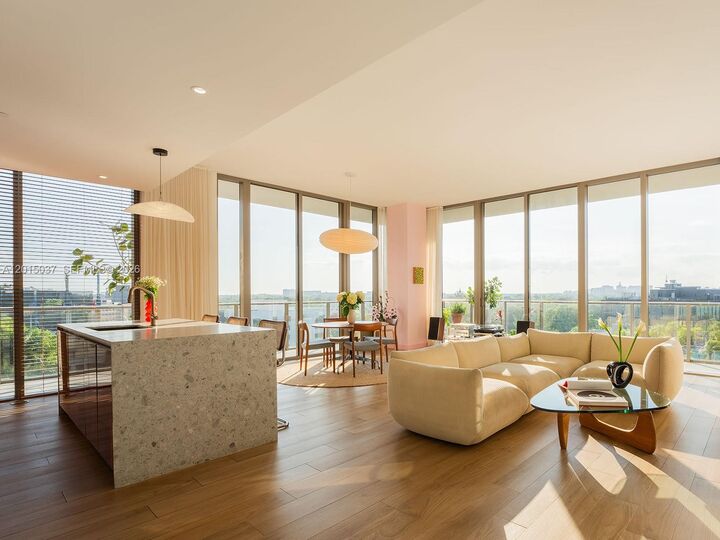 Property Photo:  2678 Tigertail Ave 601  FL 33133 