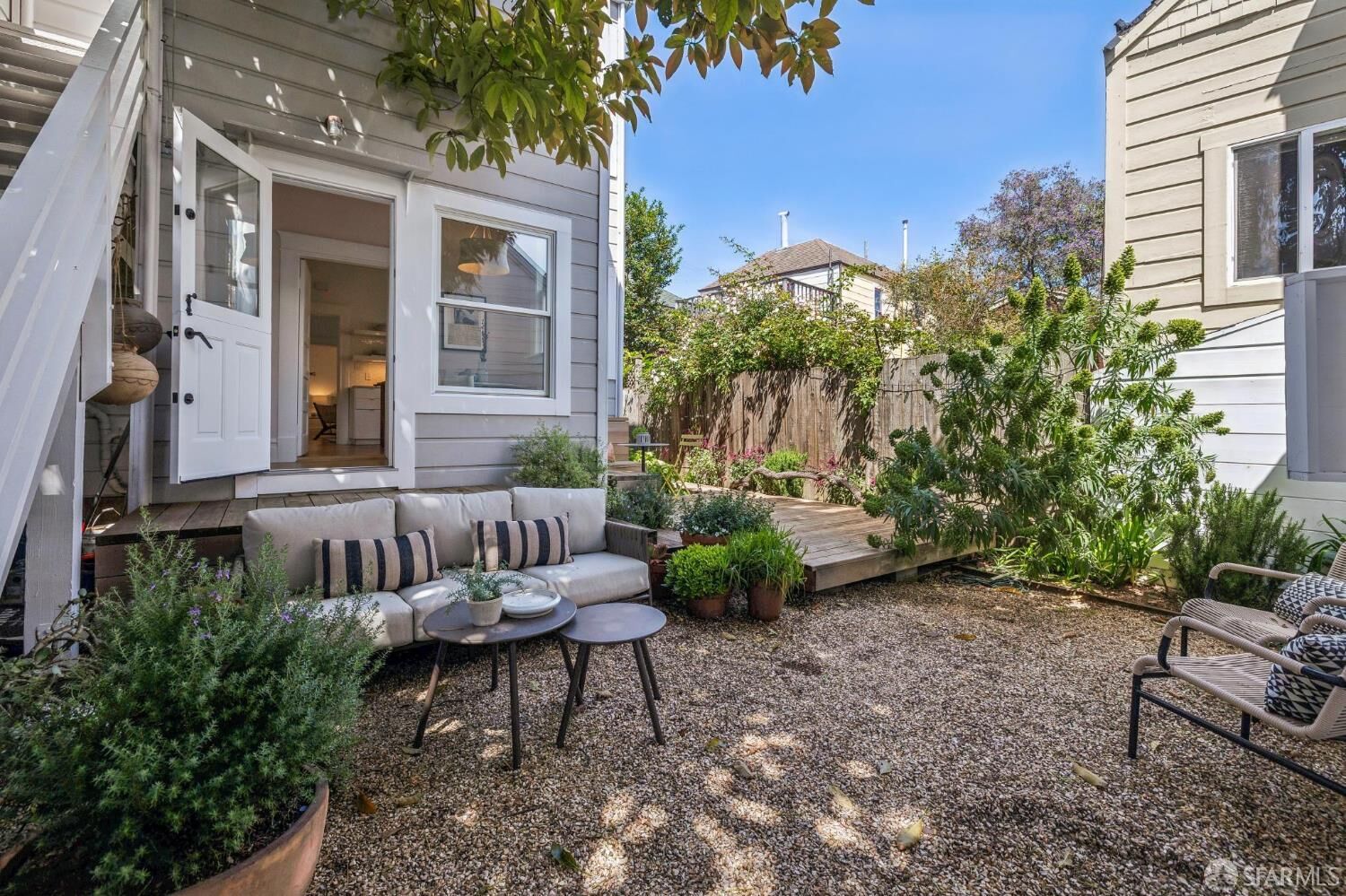 Property Photo:  160-162 Richland Avenue  CA 94110 