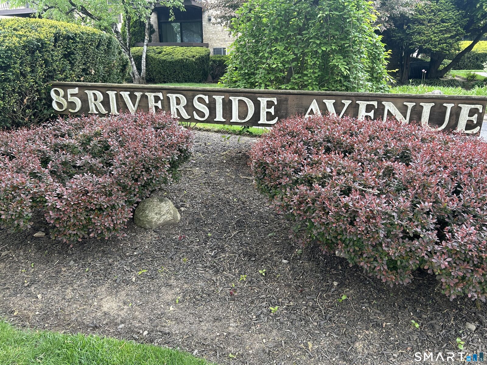 Property Photo: 85 Riverside Avenue C5 CT 06905