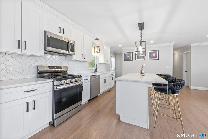 Property Photo: 130 Deramo Place CT 06606