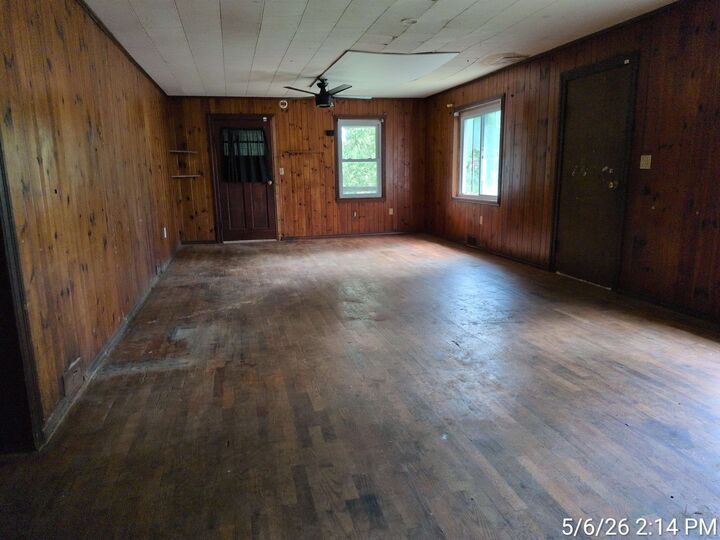 Property Photo:  203 Brenton Avenue  SC 29307 