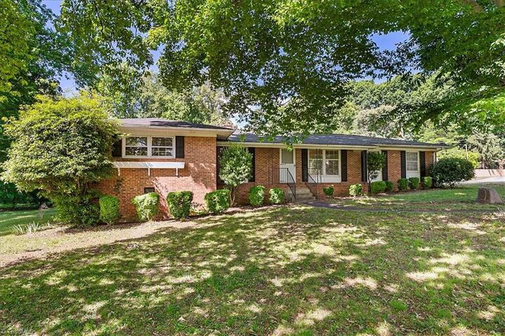 Property Photo:  3500 E Lee Street  NC 27406 