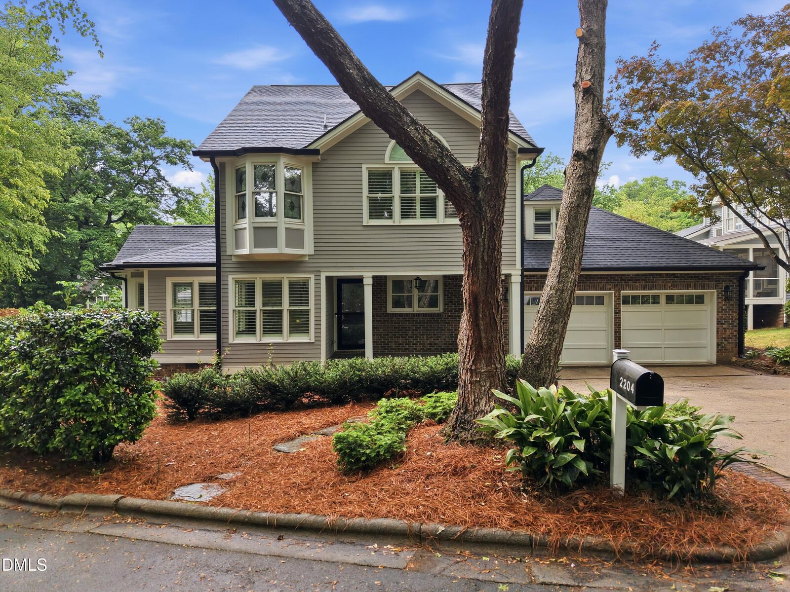 Property Photo:  2204 Oxford Hills Drive  NC 27608 