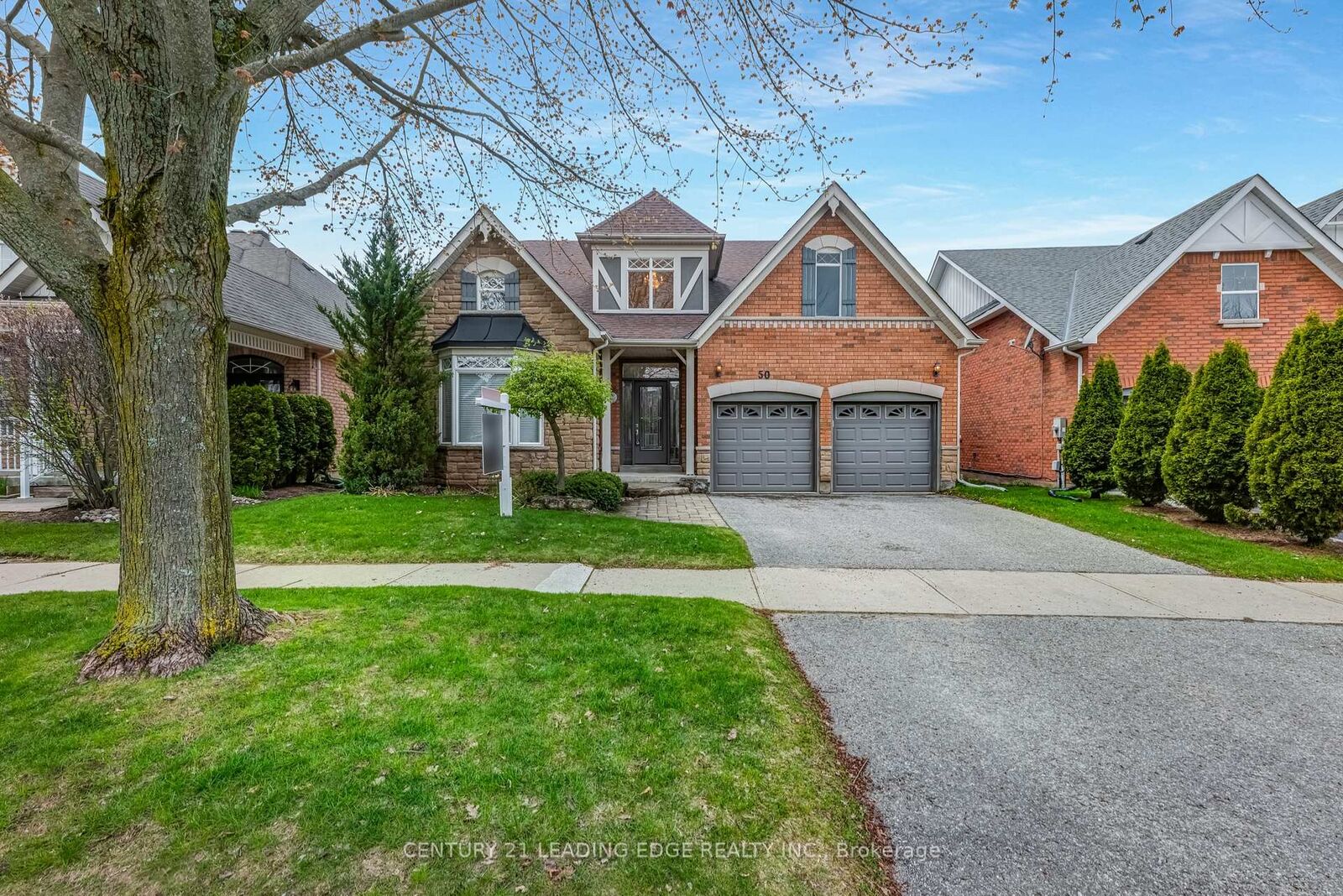 Property Photo:  50 Button Crescent  ON L9P 1Z6 