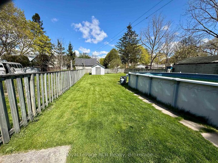 Property Photo: 605 7th Avenue ON N4N 2J9