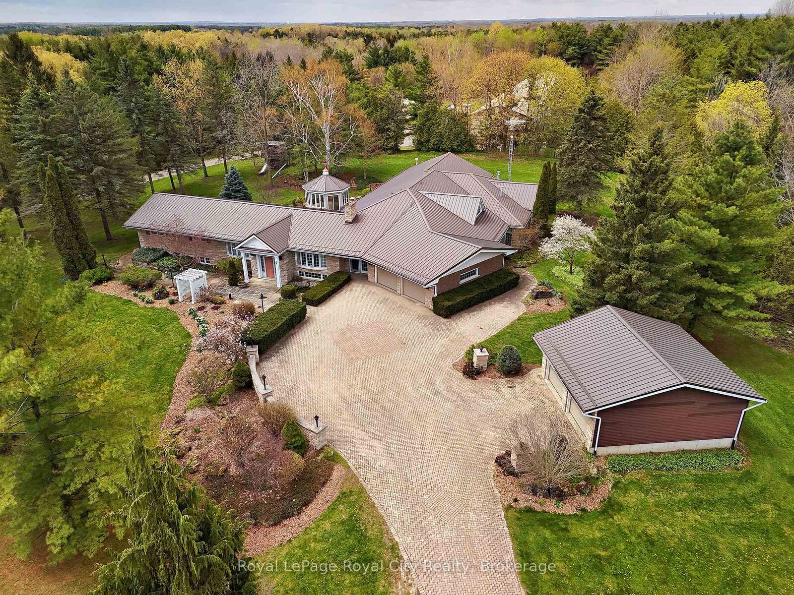 Property Photo: 4646 Sideroad 20 N/A N ON N1H 6J3