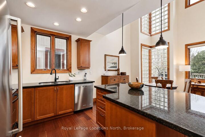 224 Blueski George Crescent 16 — photo 1