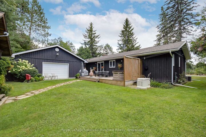 Property Photo: 2 Leslie Drive W ON P1L 1W8