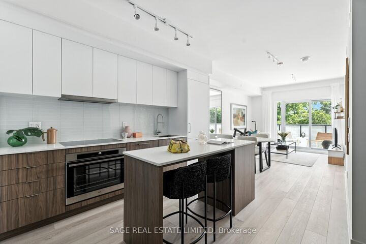 Property Photo:  863 St Clair Avenue W 310  ON M6C 1C4 