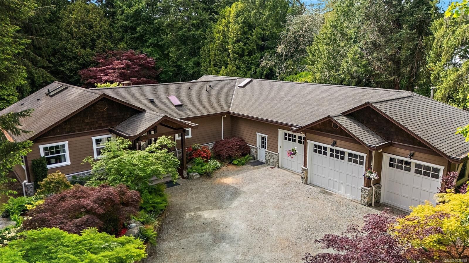 Property Photo: 9228 Jura Rd BC V8L 5G1