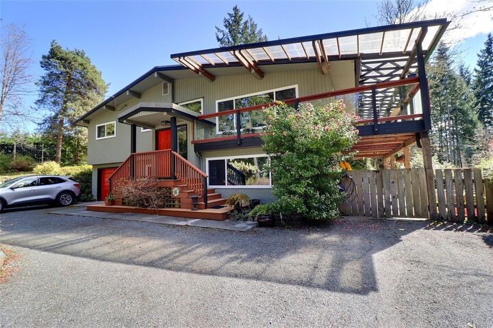 Property Photo: 2128 Calais Rd BC V9L 5V8