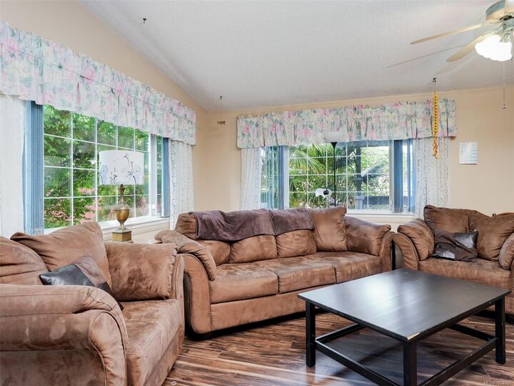 Property Photo:  2741 Stautw Rd 2  BC V8M 2E9 