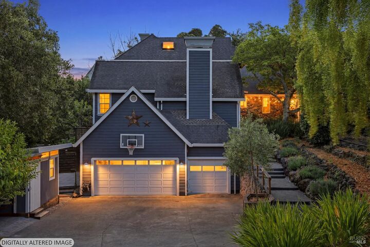 Property Photo:  450 Amber Way  CA 94952 