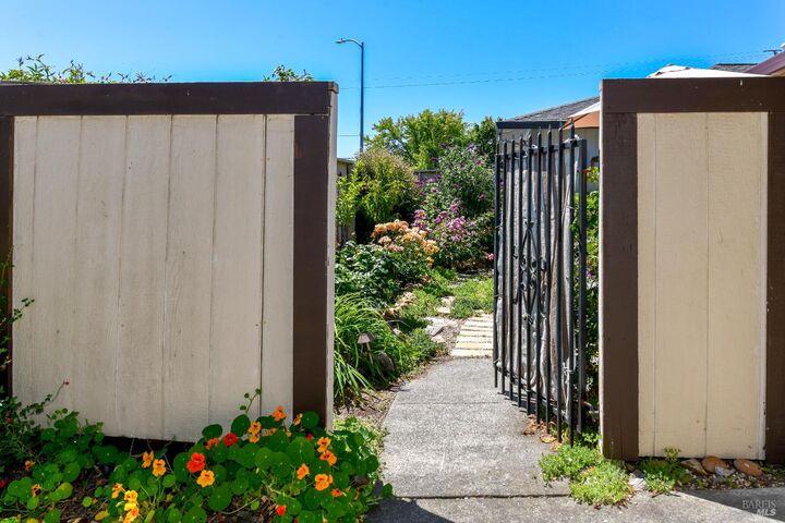 Property Photo: 1907 Genoa Place CA 95403