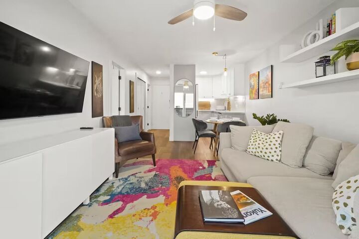 Property Photo: 2033 W 7th Avenue 200 BC V6J 1T3