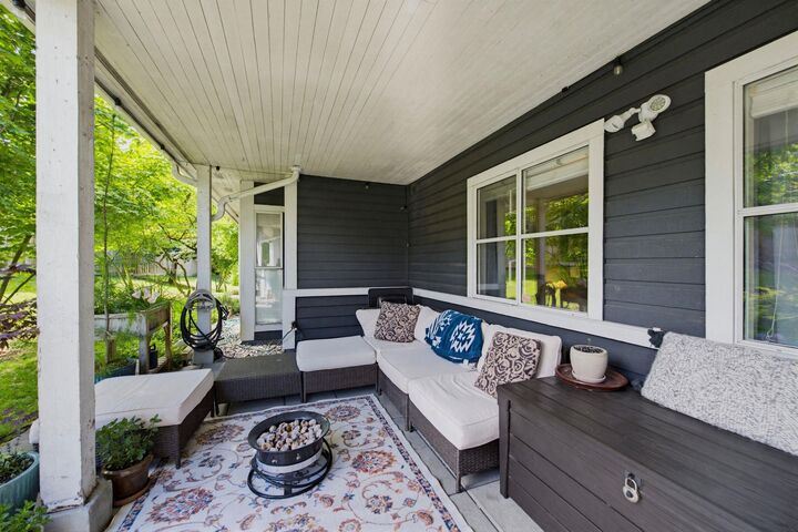 Property Photo:  2960 E 29th Avenue 111  BC V5R 5Z5 