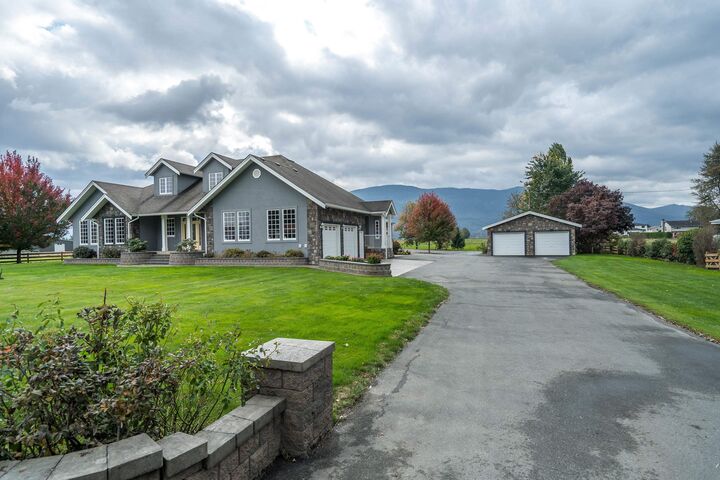 Property Photo:  42872 South Sumas Road  BC V2R 4L7 