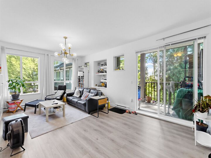 Property Photo: 1480 Southview Street 121 BC V3E 0G5