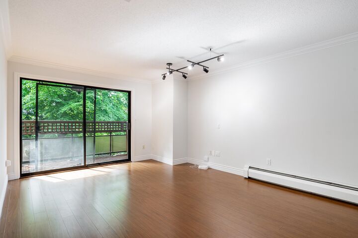 Property Photo:  2320 W 40th Avenue 301  BC V6M 4H6 
