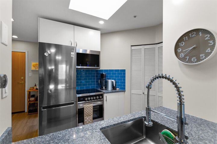 Property Photo:  488 Kingsway Ph414  BC V5T 3J9 