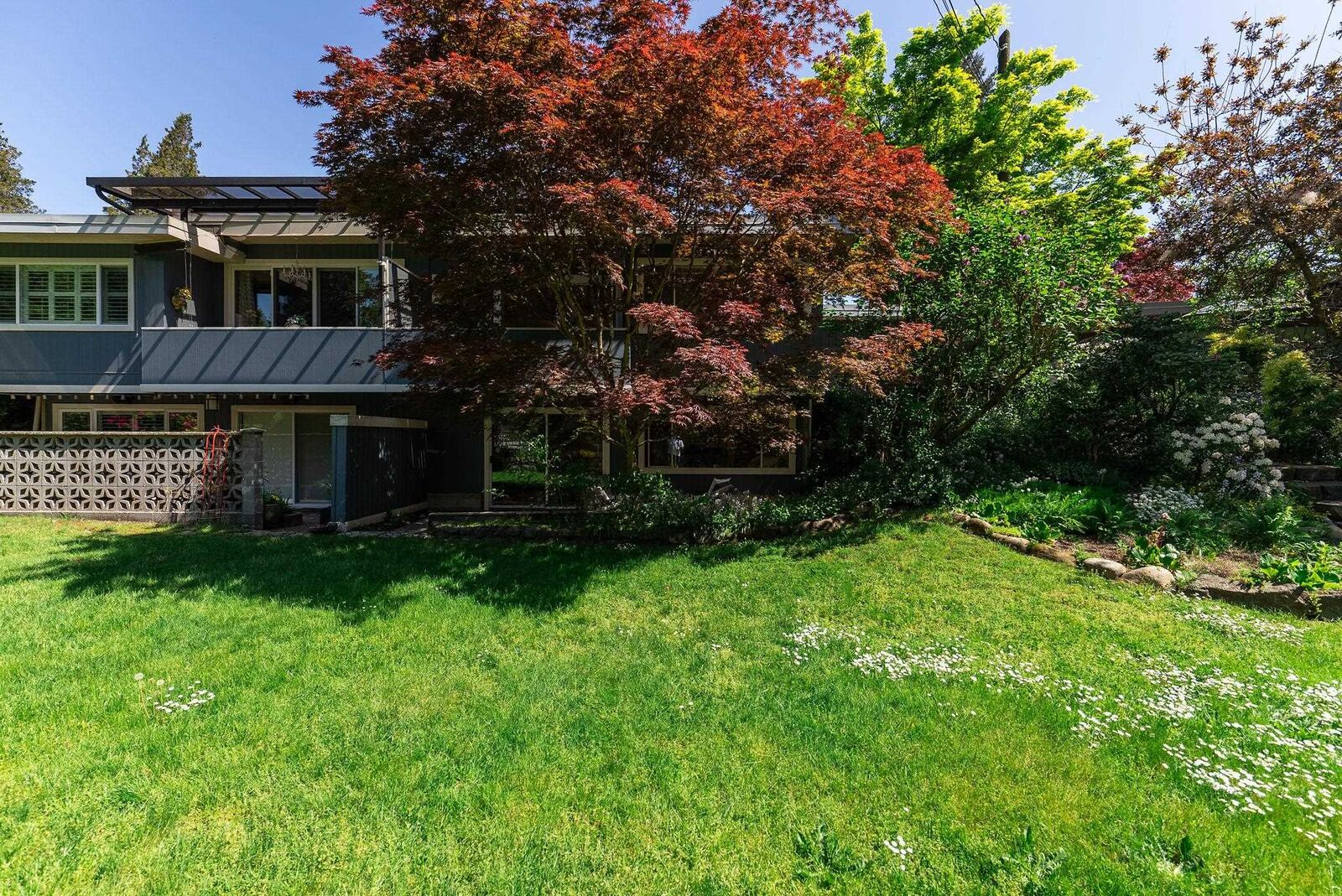 Property Photo:  3665 Edgemont Boulevard  BC V7R 2P6 
