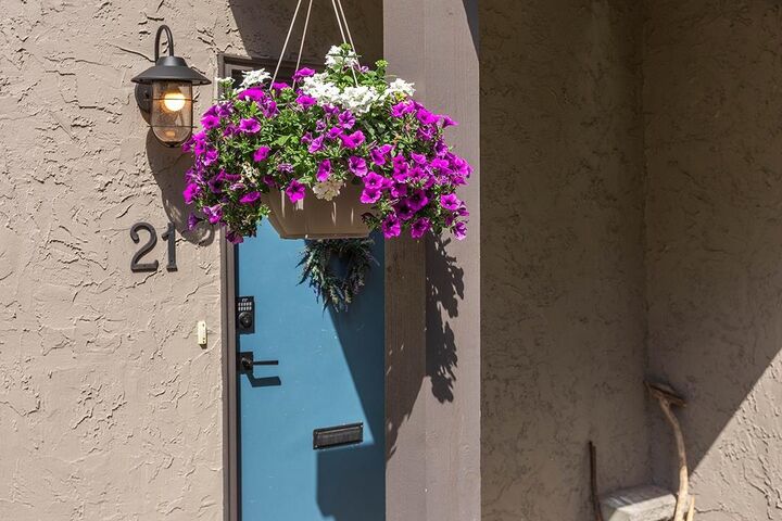 Property Photo:  230 W 14th Street 21  BC V7M 1P3 