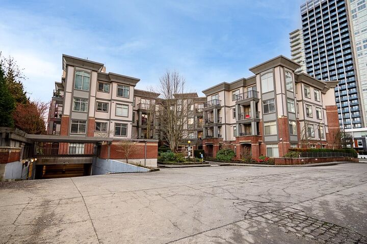 Property Photo: 10499 University Drive 117 BC V3T 0A4