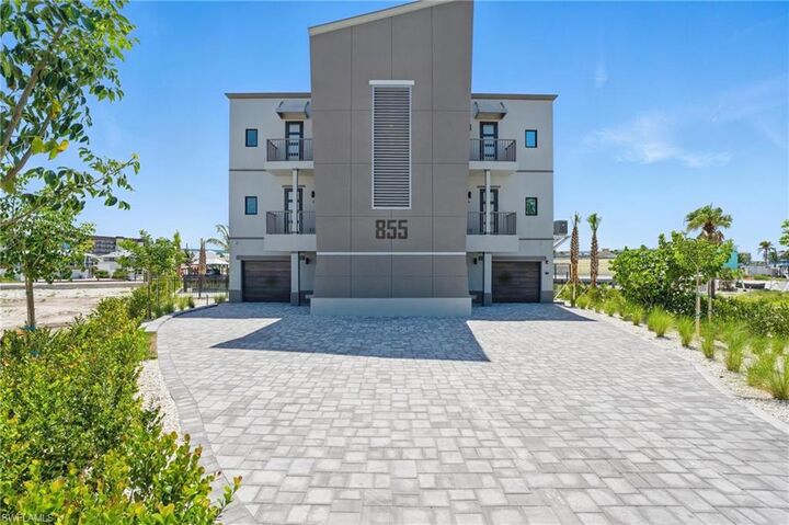 Property Photo:  855 Lagoon St 1  FL 33931 