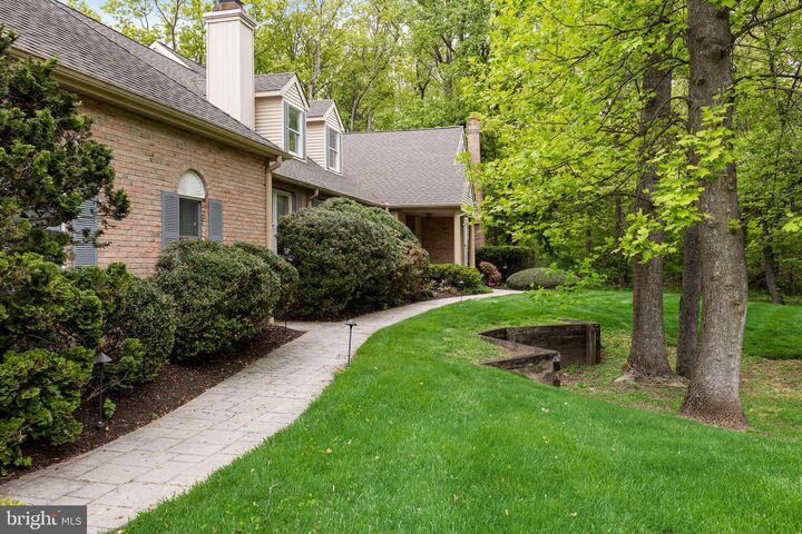 Property Photo:  465 Windrow Clusters Drive  NJ 08057 
