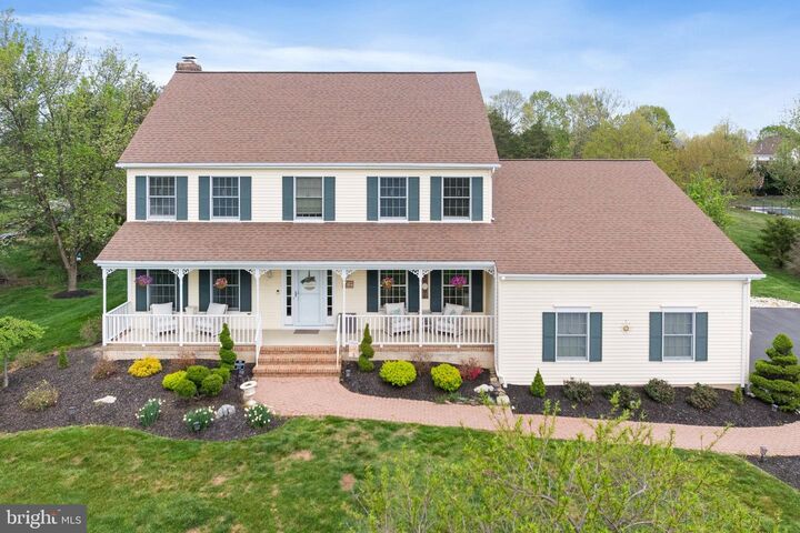 Property Photo:  86 Carriage Trail  NJ 08502 
