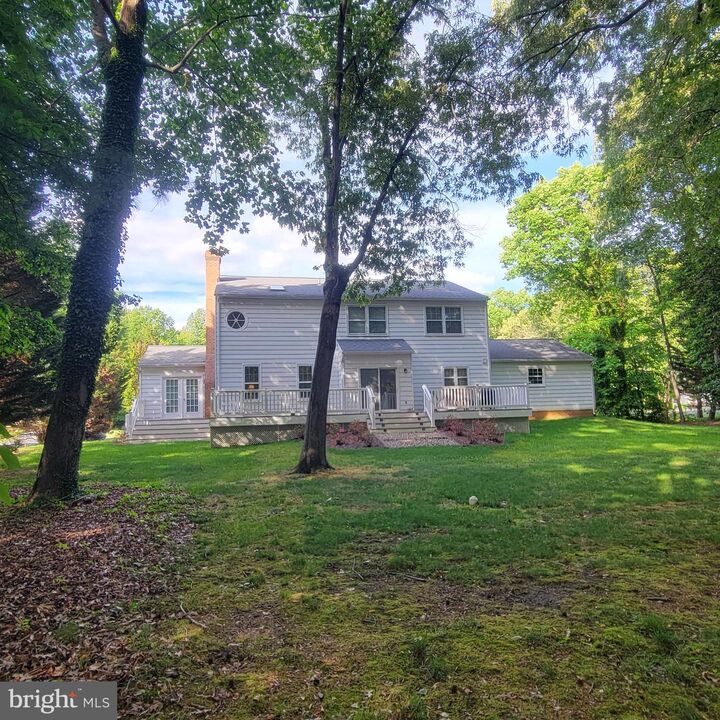 Property Photo: 527 Post Oak Rd MD 21401