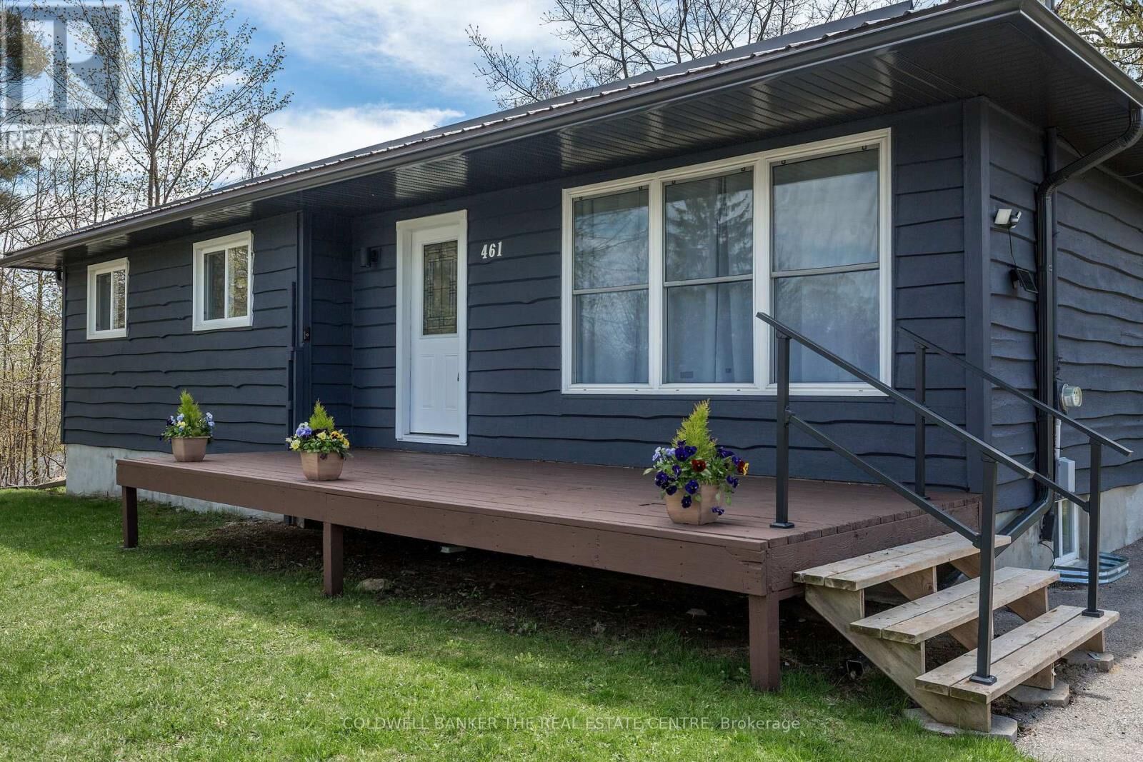 Property Photo: 461 Alberta Street ON L0K 1R0
