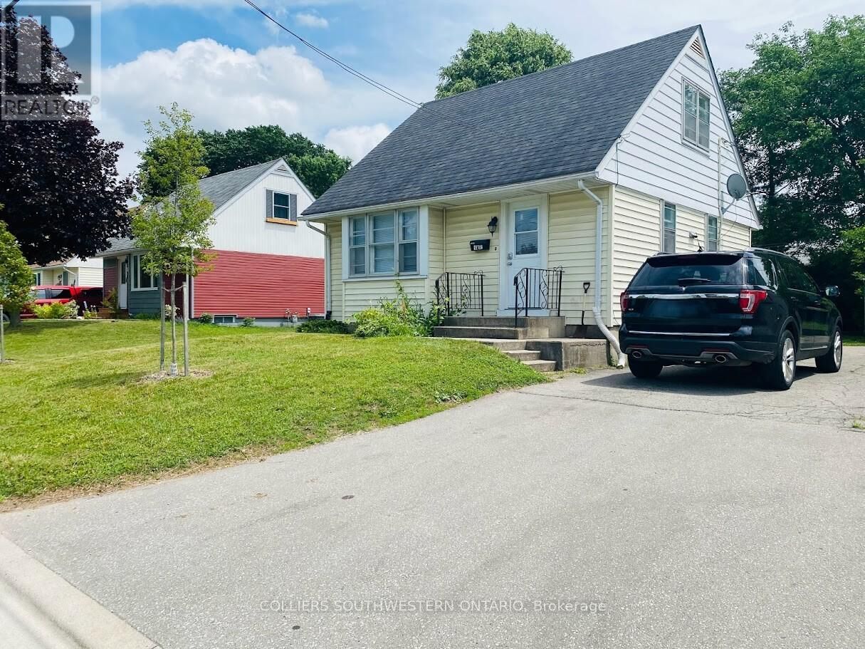 Property Photo:  1237 Landor Street  ON N5Y 3W2 