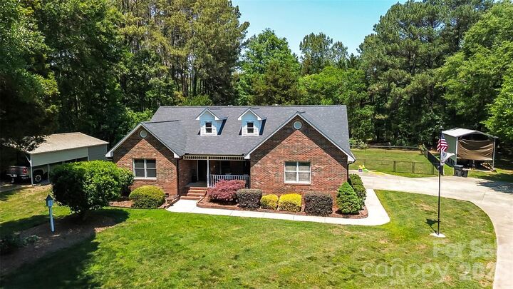 Property Photo: 1240 Petes Road NC 28092