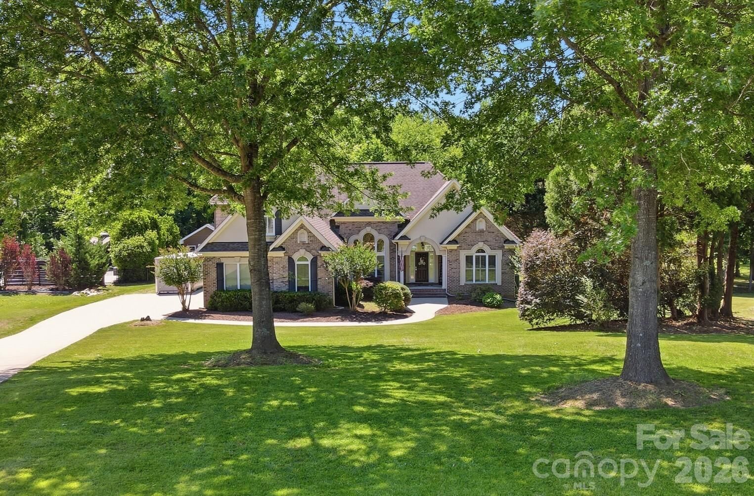 Property Photo:  2066 Applebrook Drive  NC 28110 