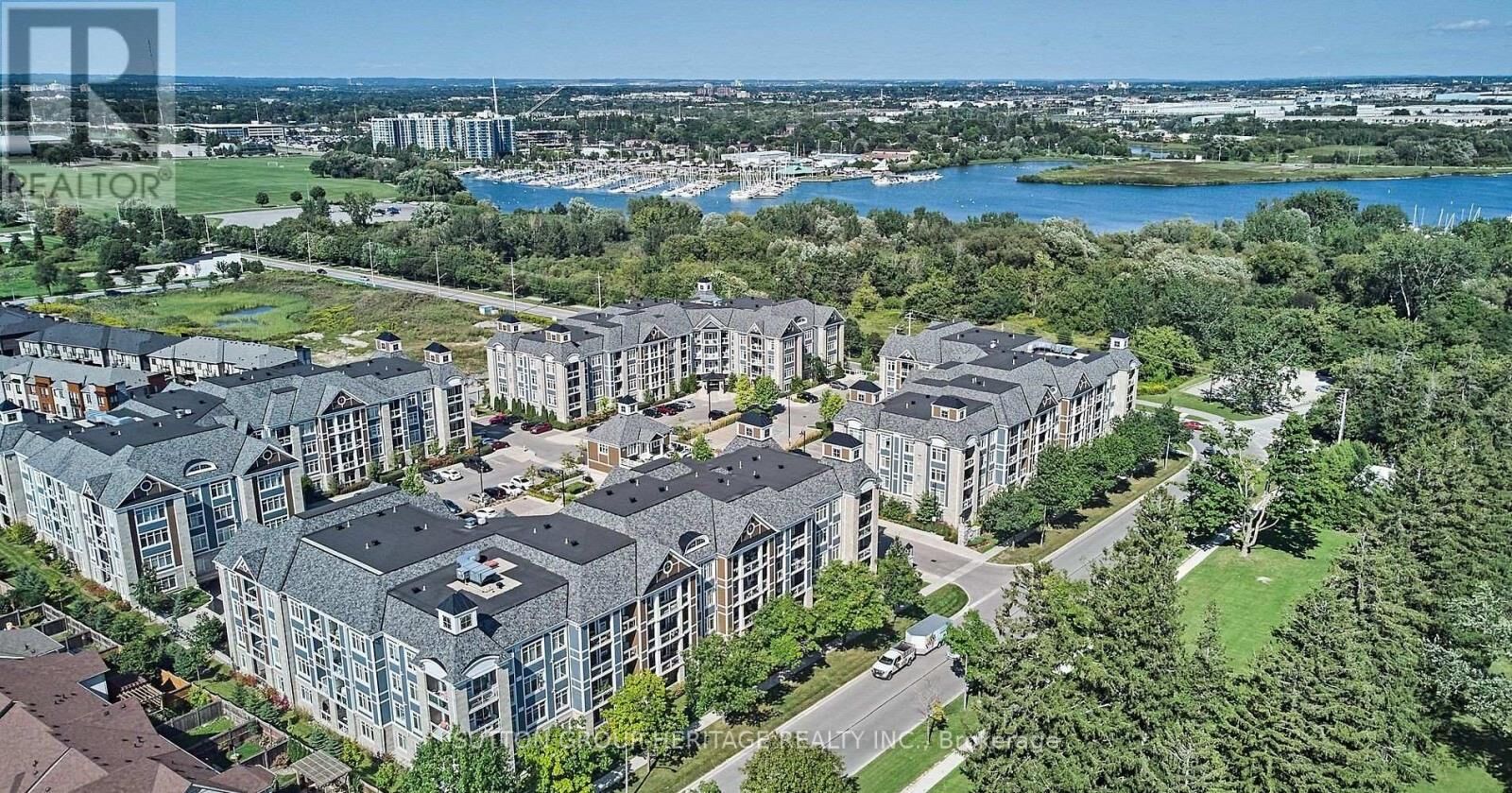Property Photo:  660 Gordon Street Southeast 201  ON L1N 0L1 